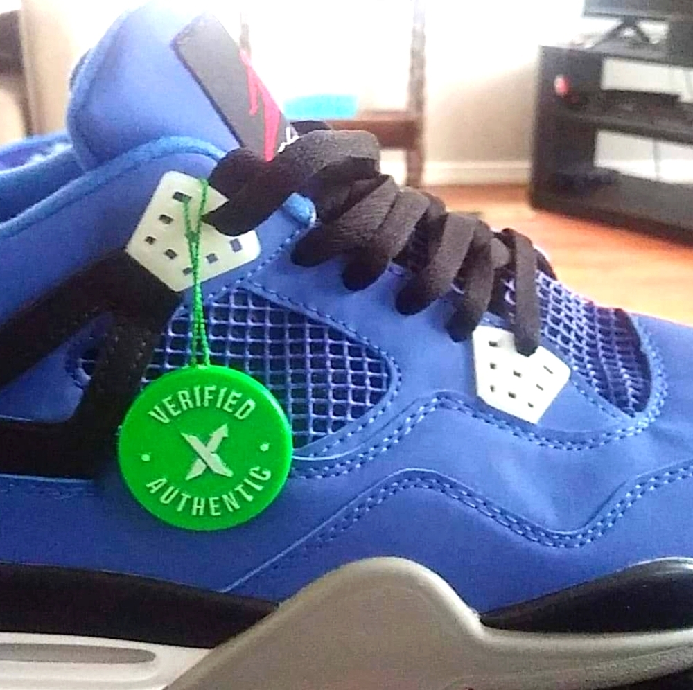 Jordan 4 Encore